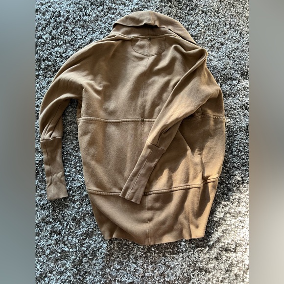 Aritzia Wilfred Cocoon cardigan - Picture 2 of 3